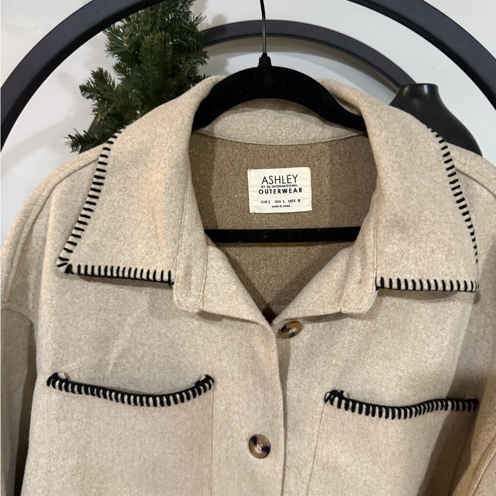Ashley outerwear Beige Utility Jacket Shacket size large - Picture 3 of 10